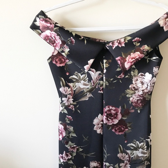 Lovely Day Dresses & Skirts - Beautiful Lovely Day Floral Dress // Small